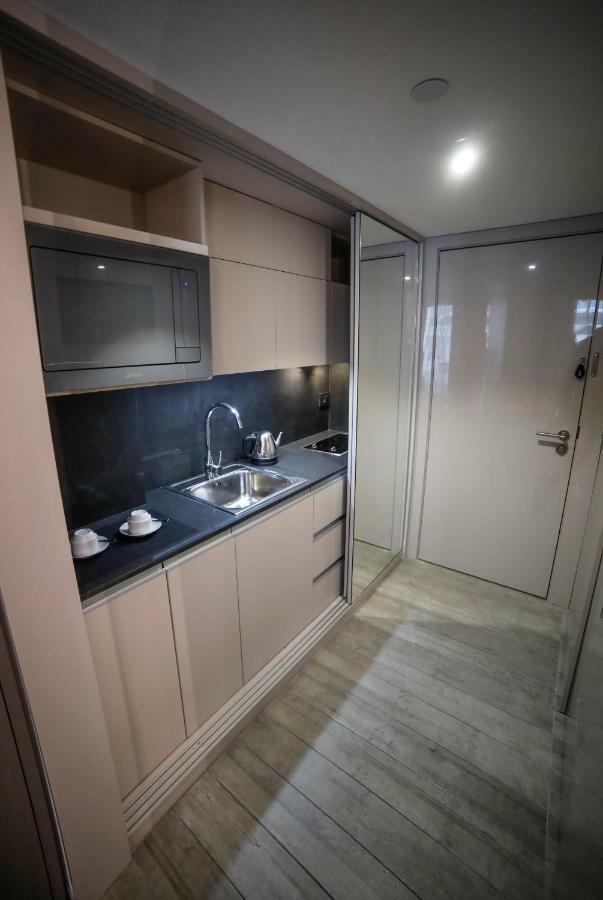 Rawsheh 51 Hotel Beirut Exterior photo